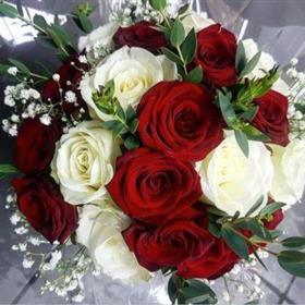 fwthumbbridal bqt red white.jpg